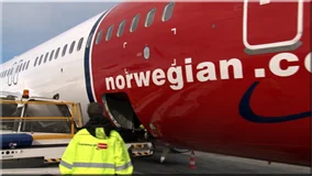 Norwegian 737-800 Top of the World