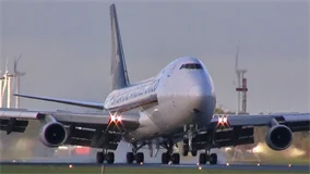 Just Planes Downloads - WORLD AIRPORT : Amsterdam 2016