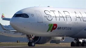 Just Planes Downloads - WORLD AIRPORT : Lisbon 2021 (DVD)