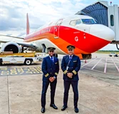 Angola Airlines 777-300 & Q-400
