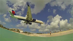 WORLD AIRPORT : St Maarten 2016