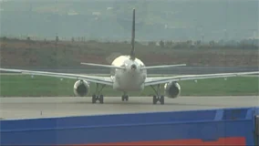 WAR : Aegean A321 & Avro RJ