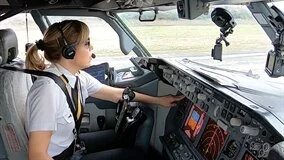 FlyBondi 737-800