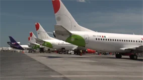 Just Planes Downloads - VivaAerobus 737-300 (DVD)